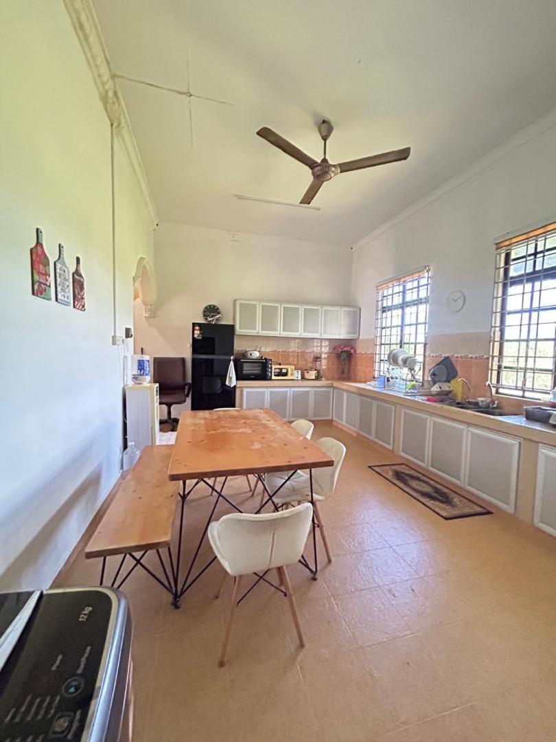 Rumah Sawah Homestay Pasir Puteh Esterno foto
